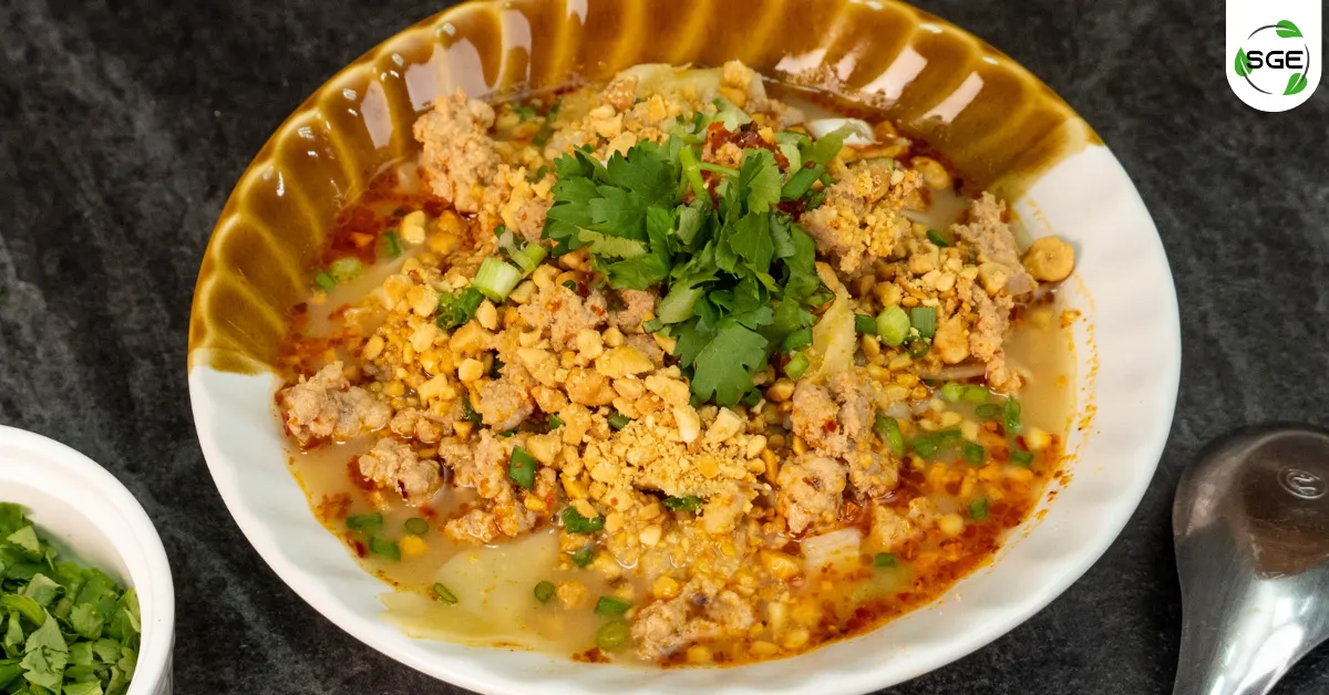 วิธีทำ เกี๊ยวต้มยำ สูตรเข้มข้น แซ่บซี้ดถึงเครื่อง!