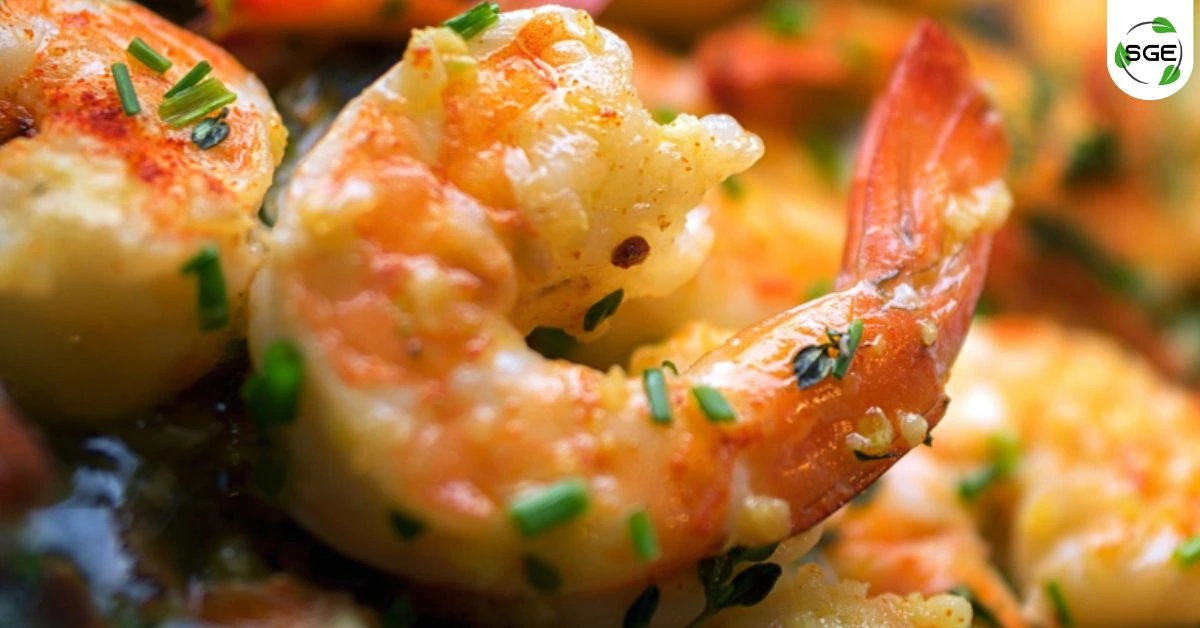 วิธีทำ กุ้งย่างเนย โรยชีสกระทะร้อน ทำง่าย ๆ อร่อยพร้อมเสิร์ฟ