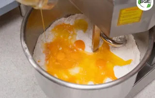 วิธีทำ เส้นบะหมี่ไข่